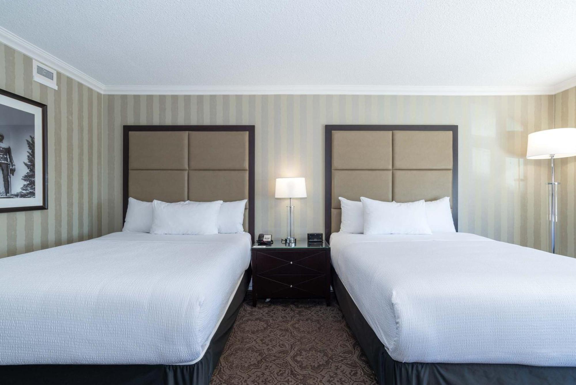 Sandman Signature Edmonton Downtown Hotel Exterior foto